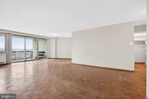 2401 Pennsylvania Ave, Philadelphia, PA 19130 - Photo 9