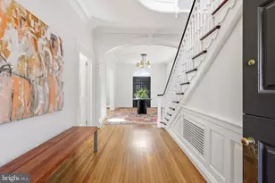 8219 St Martins Ln, Philadelphia, PA 19118 - Photo 9