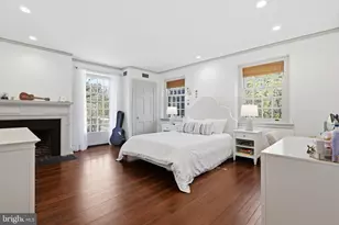 8219 St Martins Ln, Philadelphia, PA 19118 - Photo 21