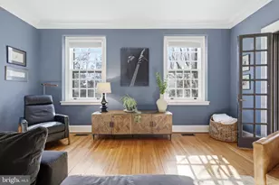 8219 St Martins Ln, Philadelphia, PA 19118 - Photo 11