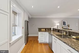 1615 Spruce St, Philadelphia, PA 19103 - Photo 9