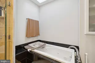 1615 Spruce St, Philadelphia, PA 19103 - Photo 21