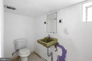 1549 N Robinson St, Philadelphia, PA 19151 - Photo 17