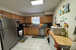 1705 Solly Ave, Philadelphia, PA 19152 - Photo 3