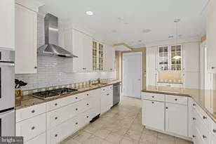 227 S 6th St, Philadelphia, PA 19106 - Photo 15
