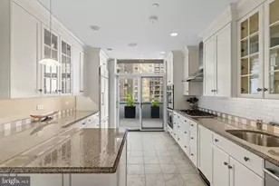 227 S 6th St, Philadelphia, PA 19106 - Photo 13