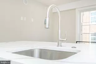 2304 N 9th St, Philadelphia, PA 19133 - Photo 13