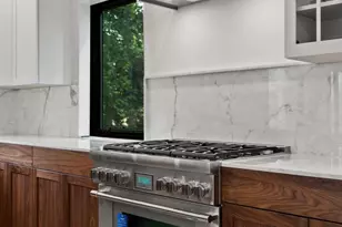 706 Latona St, Philadelphia, PA 19147 - Photo 9