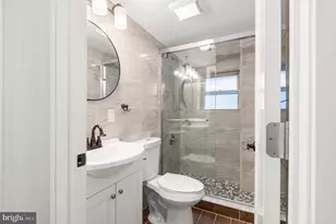 1629 Annin St, Philadelphia, PA 19146 - Photo 17