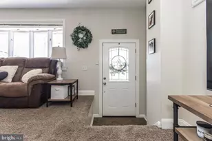 12718 Kenny Rd, Philadelphia, PA 19154 - Photo 5