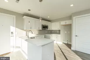 2517 N Hope St, Philadelphia, PA 19133 - Photo 3