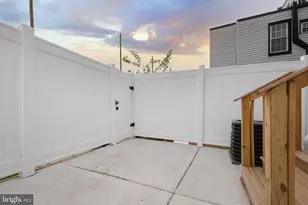 2550 N Howard St, Philadelphia, PA 19133 - Photo 13