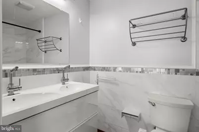 2051 Morris Street, Philadelphia, PA 19145 - Photo 19