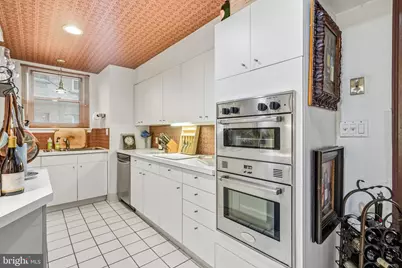 1901 Walnut Street #6F, Philadelphia, PA 19103 - Photo 15