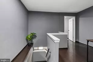 521 Hoffman St, Philadelphia, PA 19148 - Photo 9