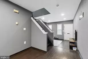 521 Hoffman St, Philadelphia, PA 19148 - Photo 5