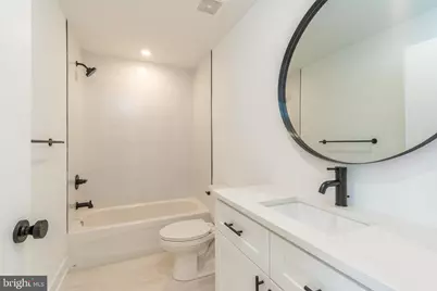 2002 Frankford Ave #302, Philadelphia, PA 19125 - Photo 15