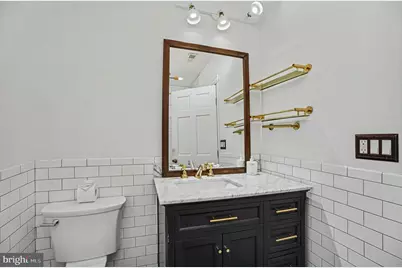 894 N 25th Street, Philadelphia, PA 19130 - Photo 23