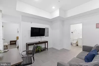 925 N Broad Street #4A, Philadelphia, PA 19123 - Photo 9