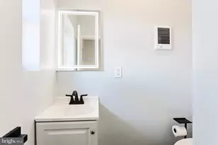 2825 E Victoria St, Philadelphia, PA 19134 - Photo 17