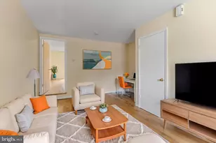 711 S 5th St, Philadelphia, PA 19147 - Photo 1
