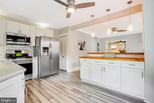 556 Fairthorne Ave, Philadelphia, PA 19128 - Photo 17