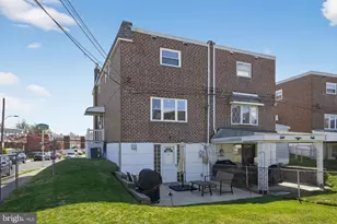 2771 Clayton St, Philadelphia, PA 19152 - Photo 29