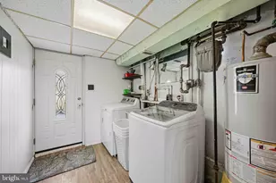 585 Wigard Ave, Philadelphia, PA 19128 - Photo 23