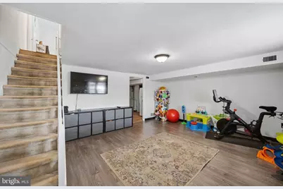 585 Wigard Avenue, Philadelphia, PA 19128 - Photo 23
