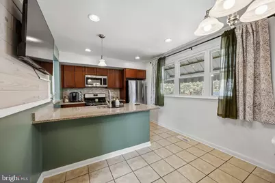 585 Wigard Avenue, Philadelphia, PA 19128 - Photo 11
