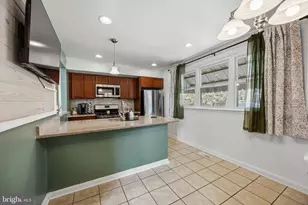 585 Wigard Ave, Philadelphia, PA 19128 - Photo 11