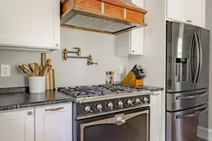 97 E Bells Mill Rd, Philadelphia, PA 19118 - Photo 19