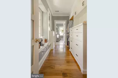 97 E Bells Mill Road, Philadelphia, PA 19118 - Photo 33