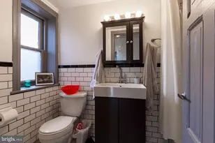 2318 E York St, Philadelphia, PA 19125 - Photo 9