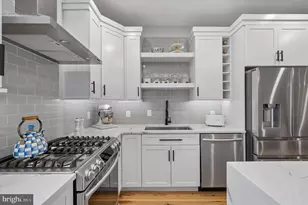 851 N Ringgold St, Philadelphia, PA 19130 - Photo 13