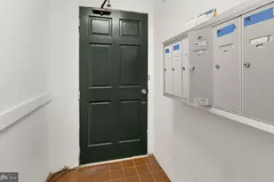 515 S 6th St, Philadelphia, PA 19147 - Photo 15