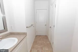 1411-2 Walnut St, Philadelphia, PA 19102 - Photo 17