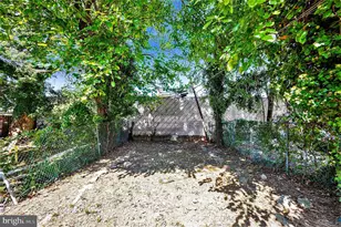 129 E Phil Ellena St, Philadelphia, PA 19119 - Photo 25