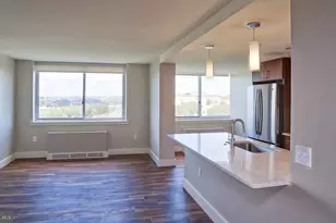 2200 Benjamin Franklin Pkwy, Philadelphia, PA 19130 - Photo 9