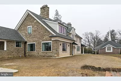 615 E Mount Pleasant Avenue, Philadelphia, PA 19119 - Photo 1