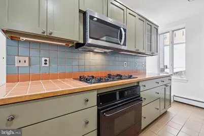 930 Locust Street, Philadelphia, PA 19107 - Photo 9