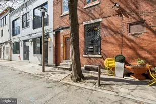 930 Locust St, Philadelphia, PA 19107 - Photo 3