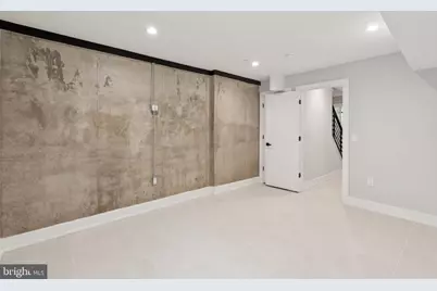 1518 S Bambrey Street, Philadelphia, PA 19146 - Photo 31