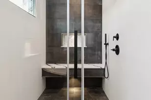 1518 S Bambrey St, Philadelphia, PA 19146 - Photo 29