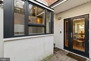 2123 Cypress St, Philadelphia, PA 19103 - Photo 9