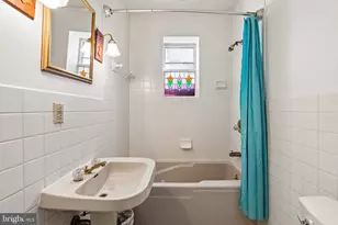 439 Lemonte St, Philadelphia, PA 19128 - Photo 15