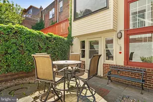 2329 Locust St, Philadelphia, PA 19103 - Photo 7