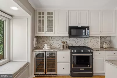 2329 Locust Street, Philadelphia, PA 19103 - Photo 17