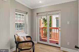 2329 Locust St, Philadelphia, PA 19103 - Photo 23