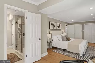 2329 Locust St, Philadelphia, PA 19103 - Photo 25